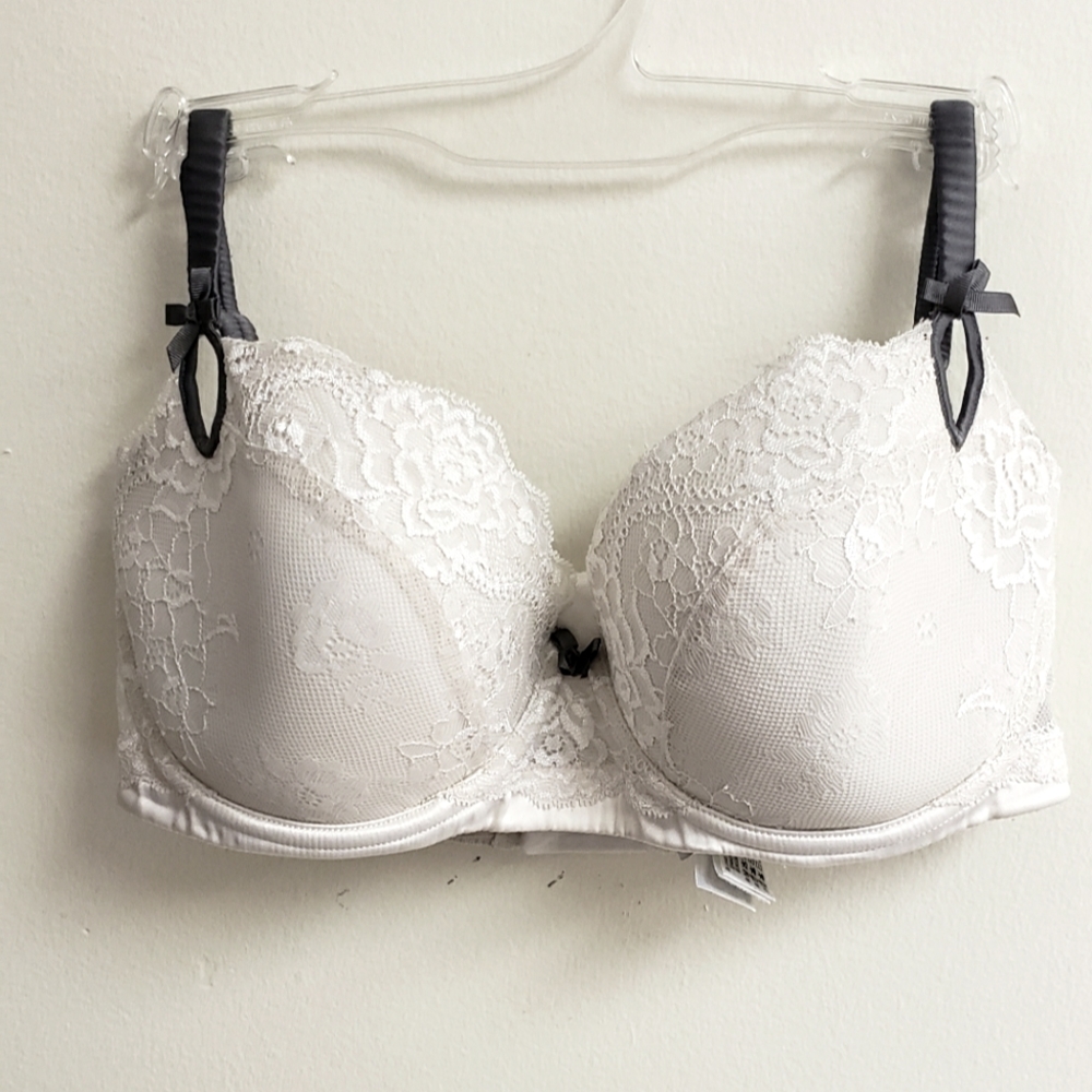 Elle Macpherson Intimates